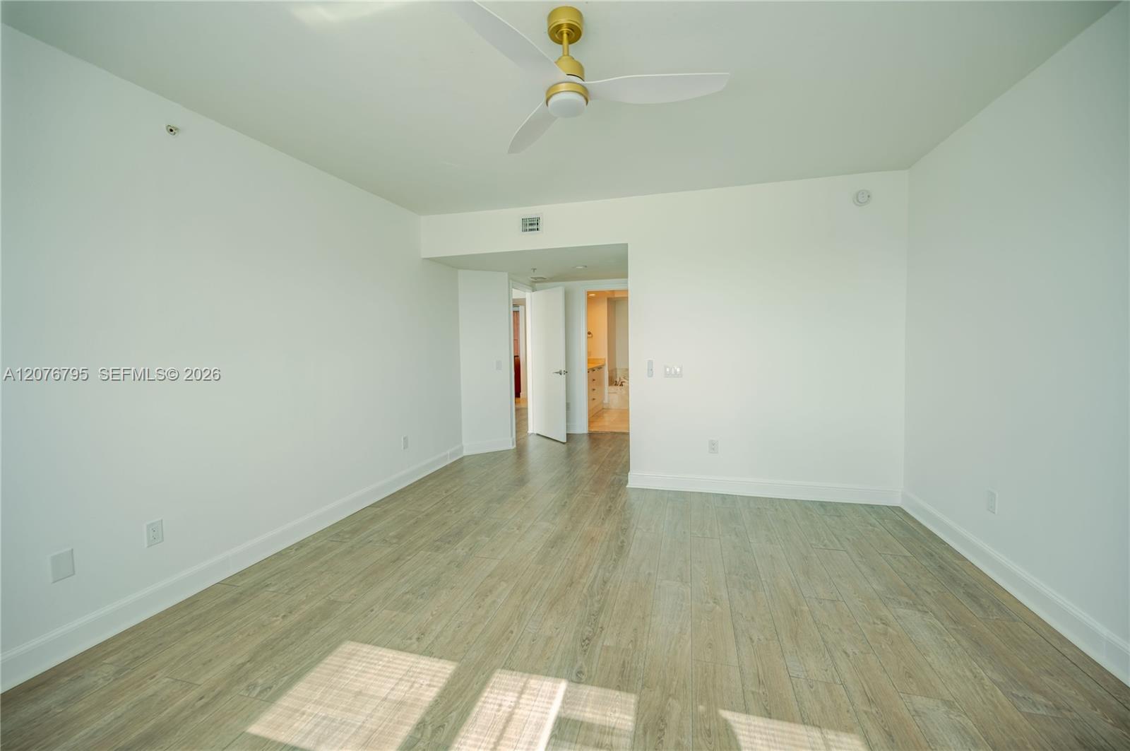 15051 Royal Oaks Lane