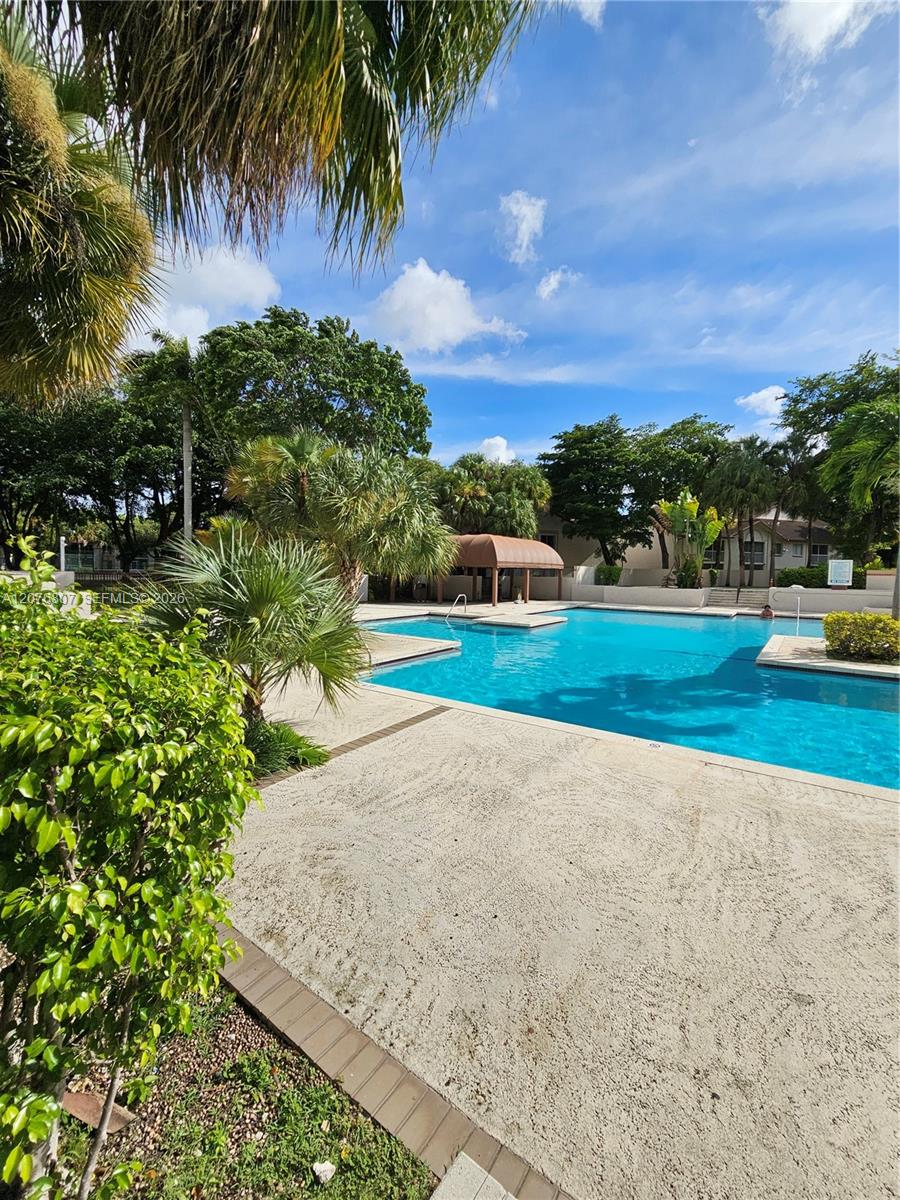 9077 SW 138th Place