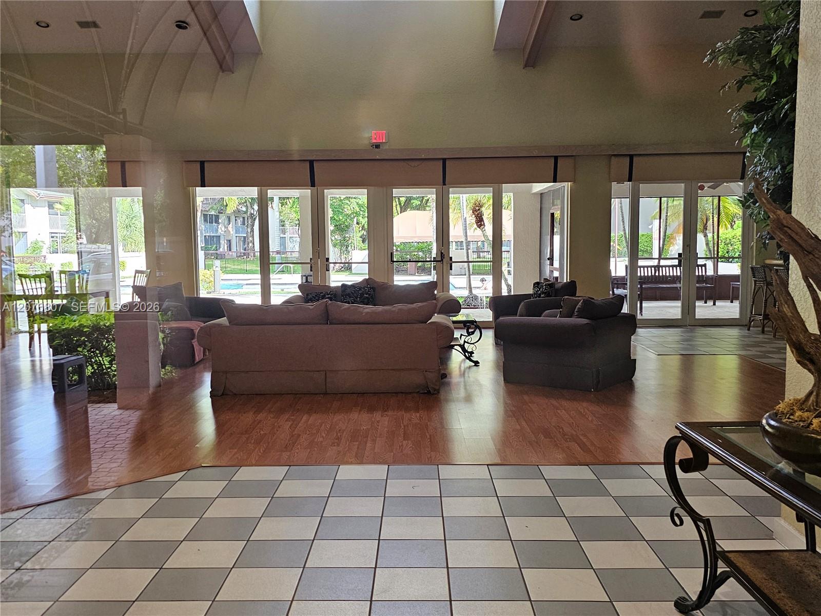 9077 SW 138th Place