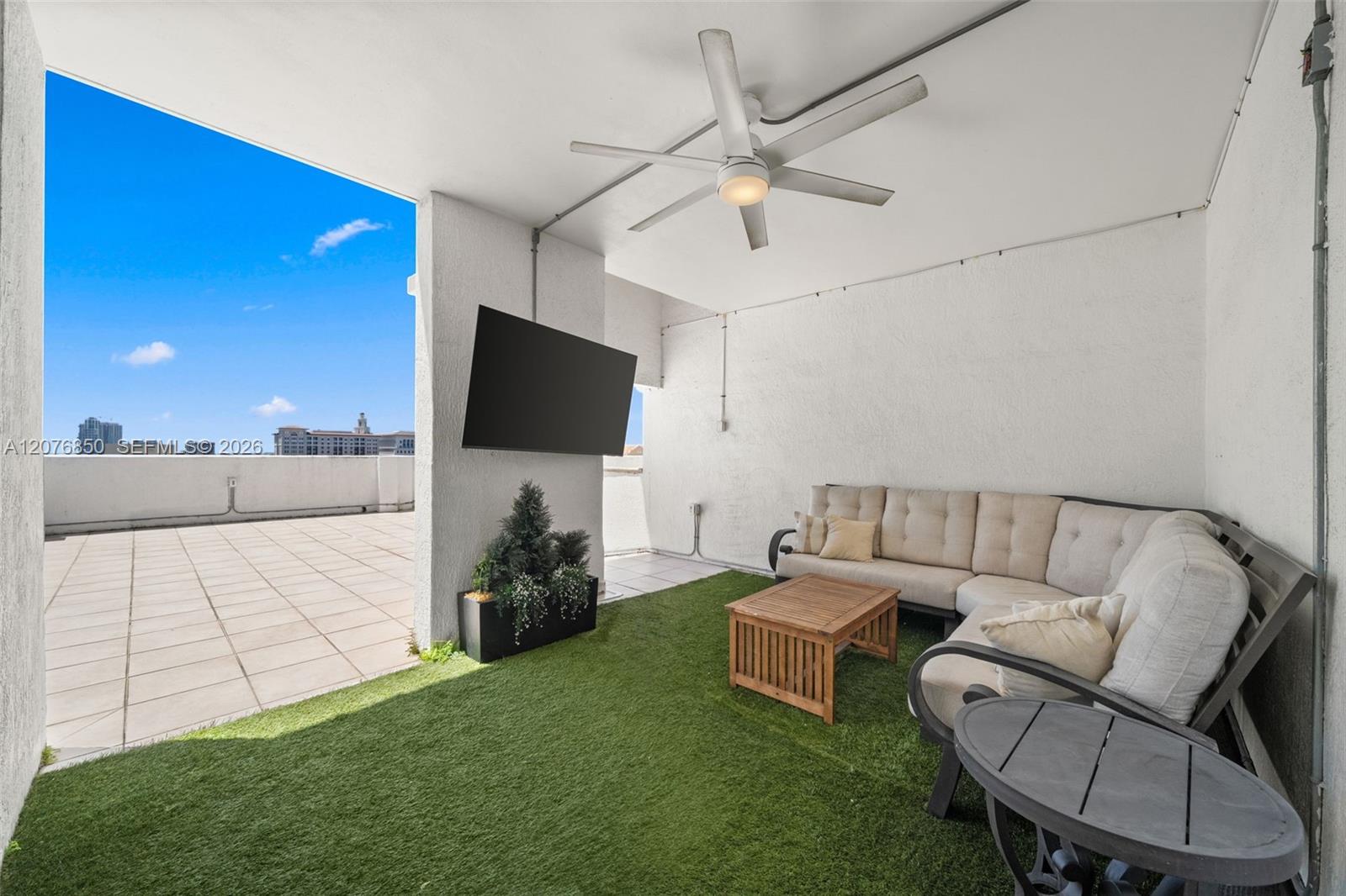 10 Aragon Avenue