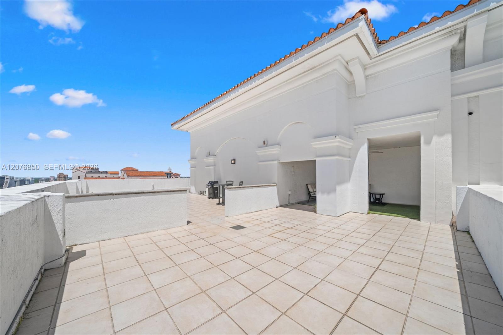 10 Aragon Avenue