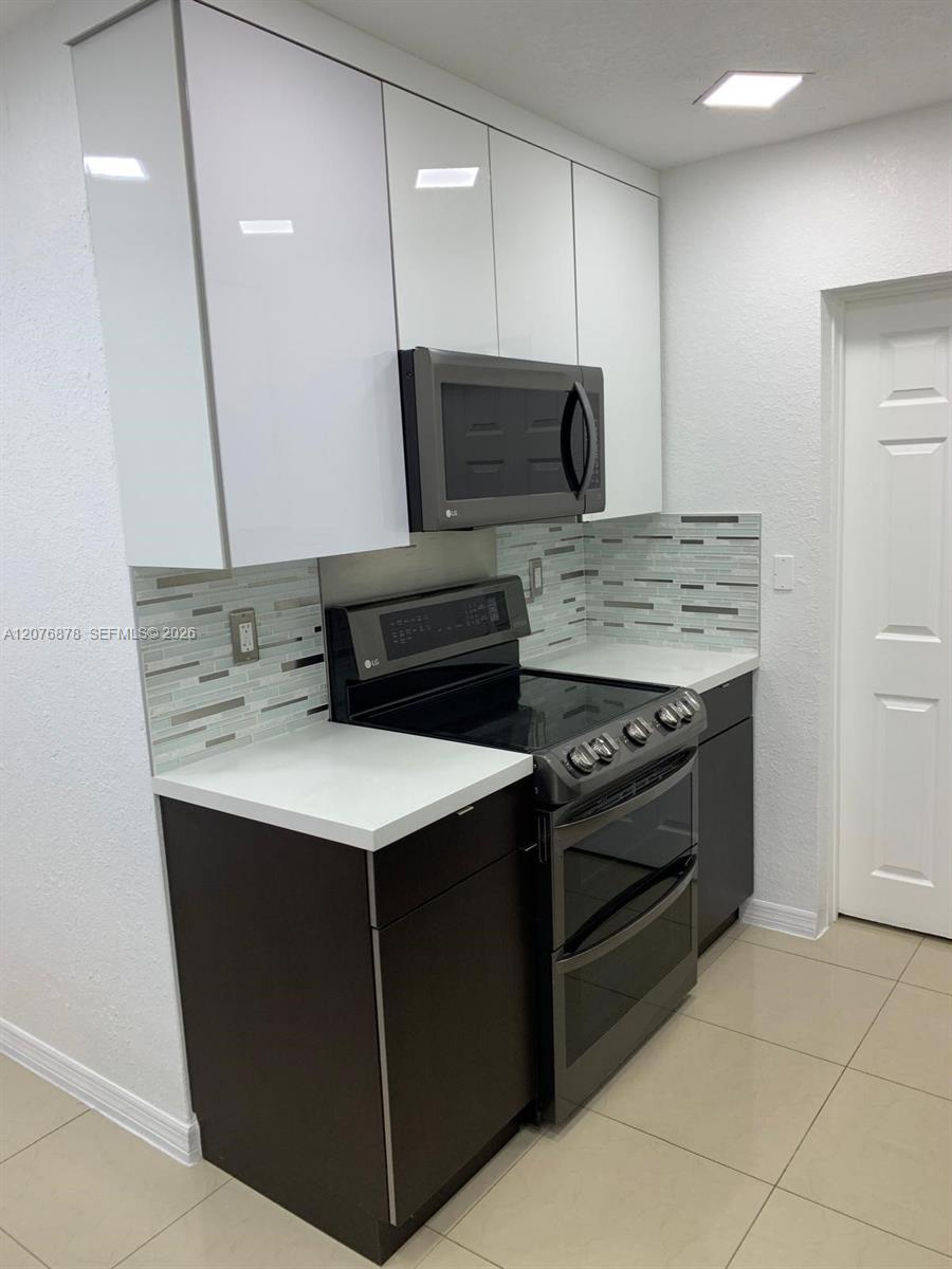 14321 NW 16th Court