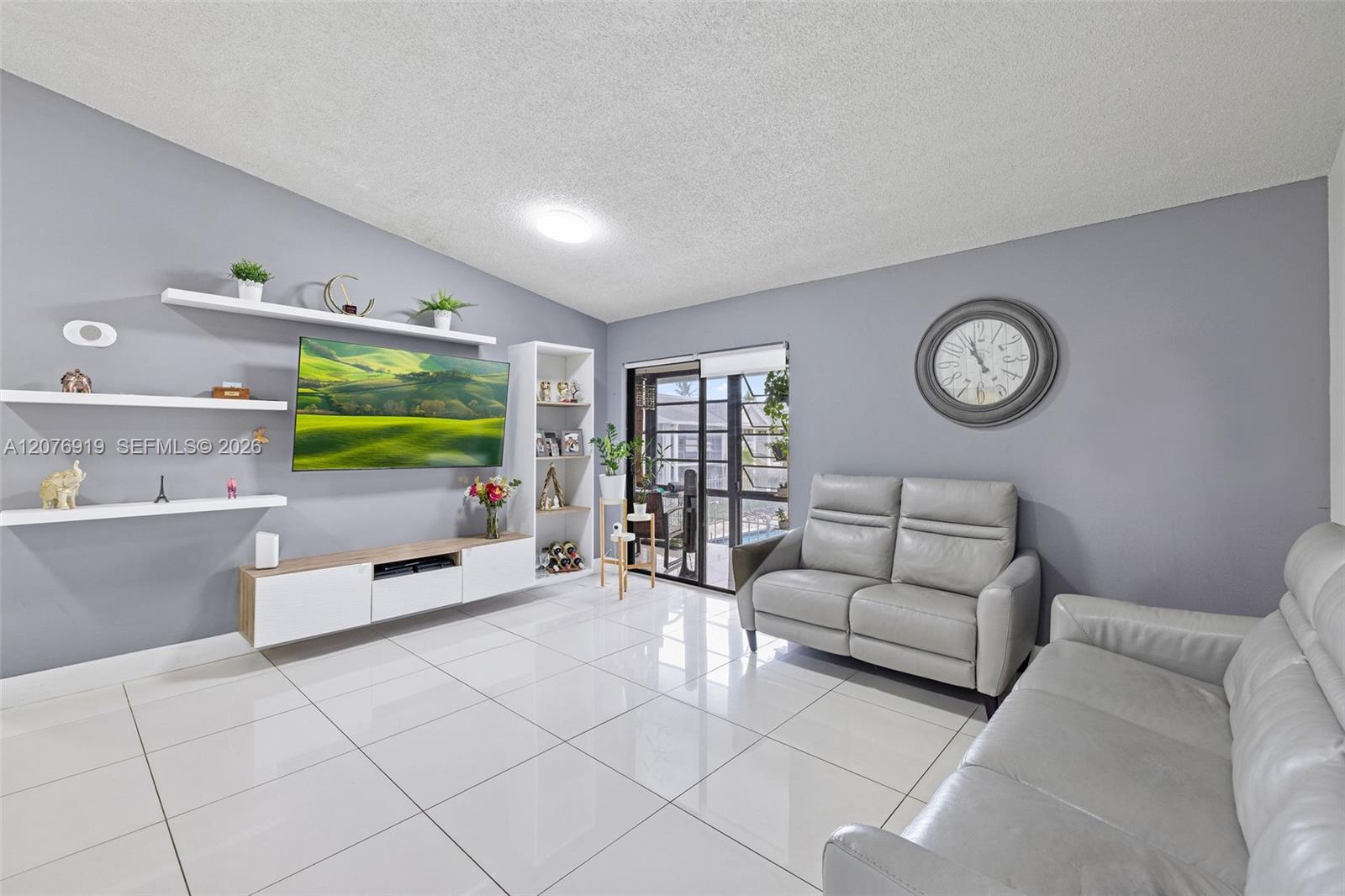 827 NE 199th Street