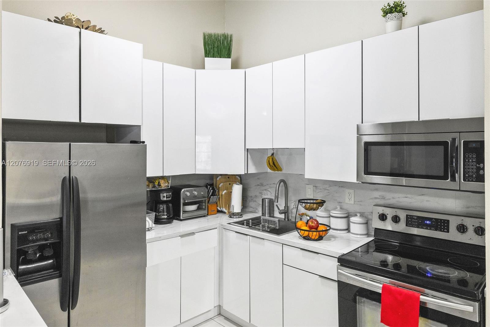 827 NE 199th Street