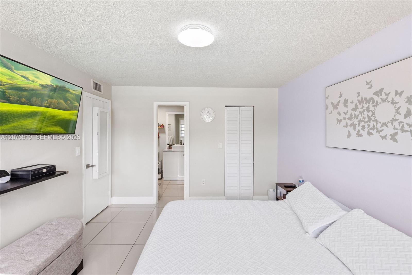 827 NE 199th Street