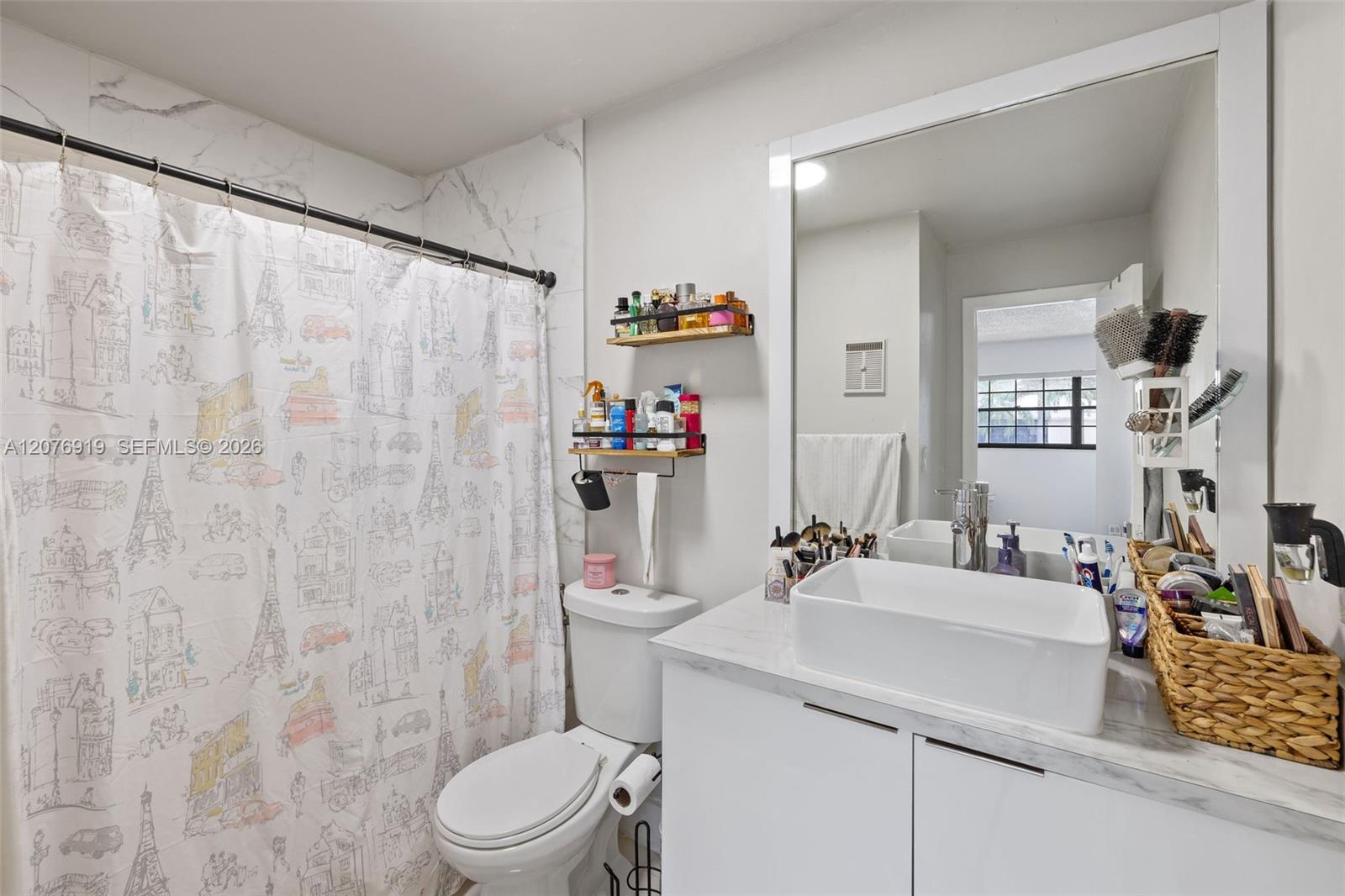 827 NE 199th Street