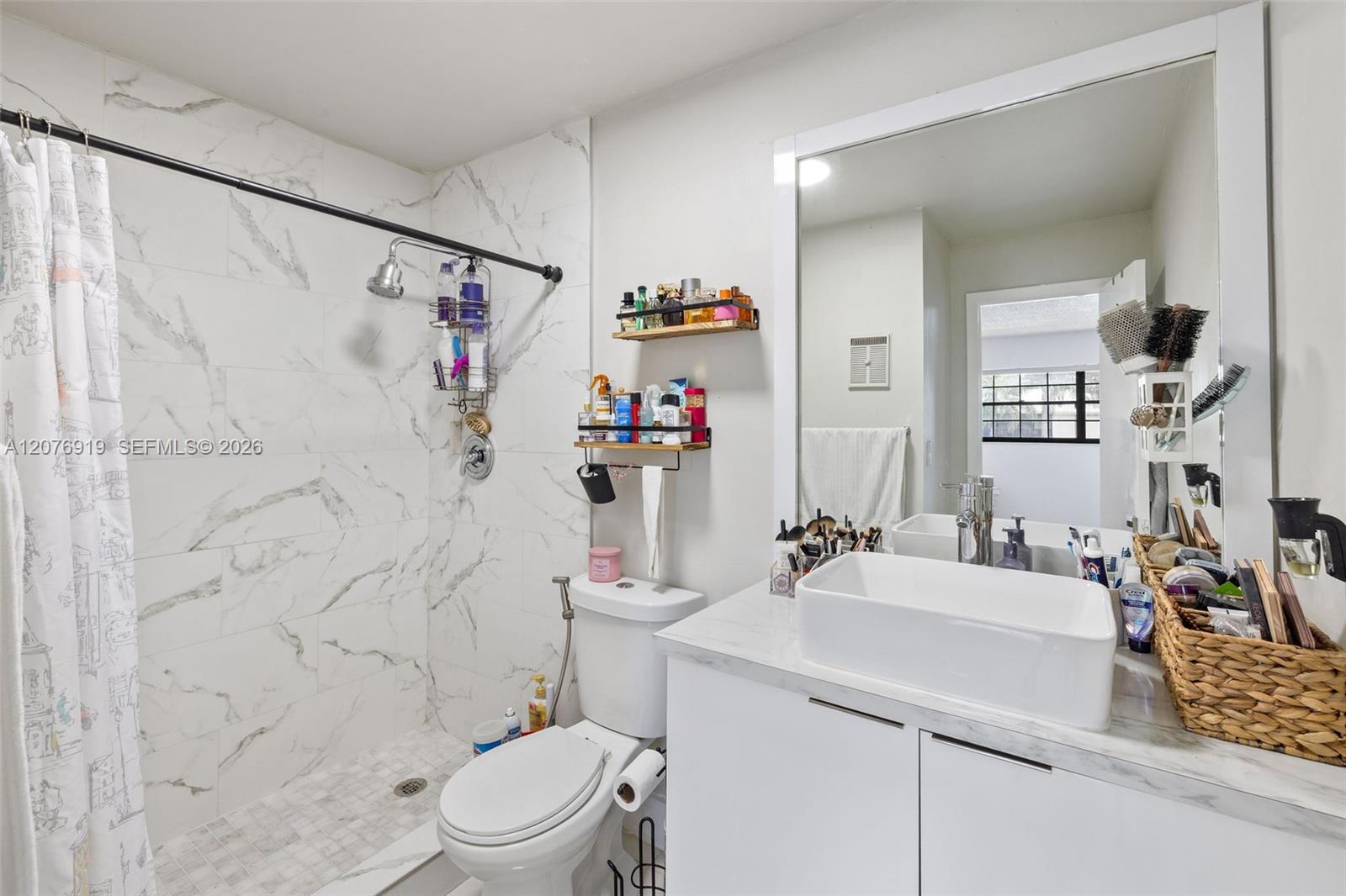 827 NE 199th Street