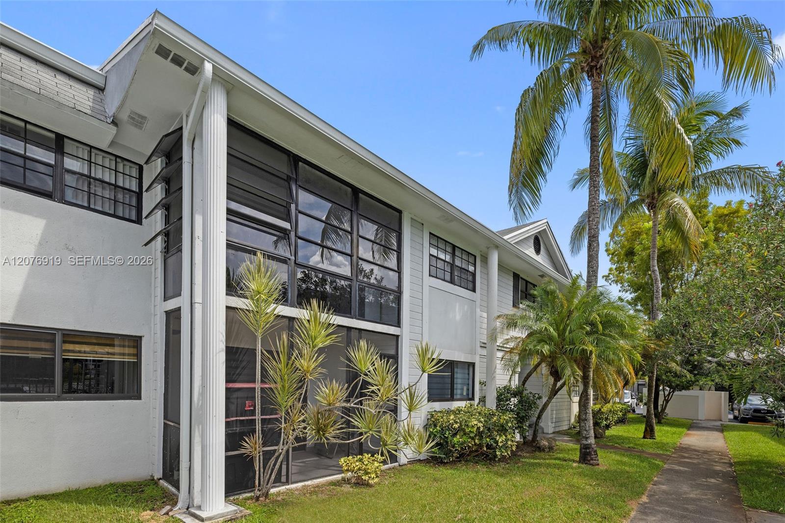 827 NE 199th Street