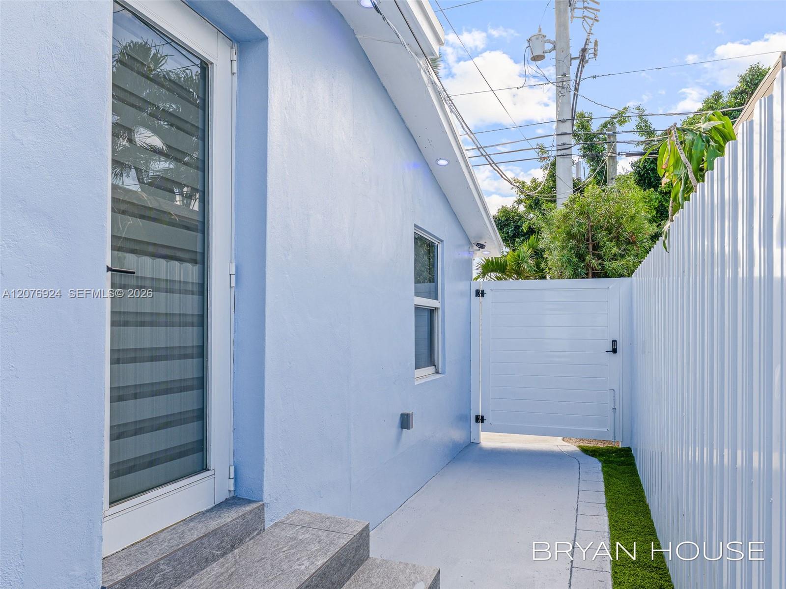 3341 NW 20th Street