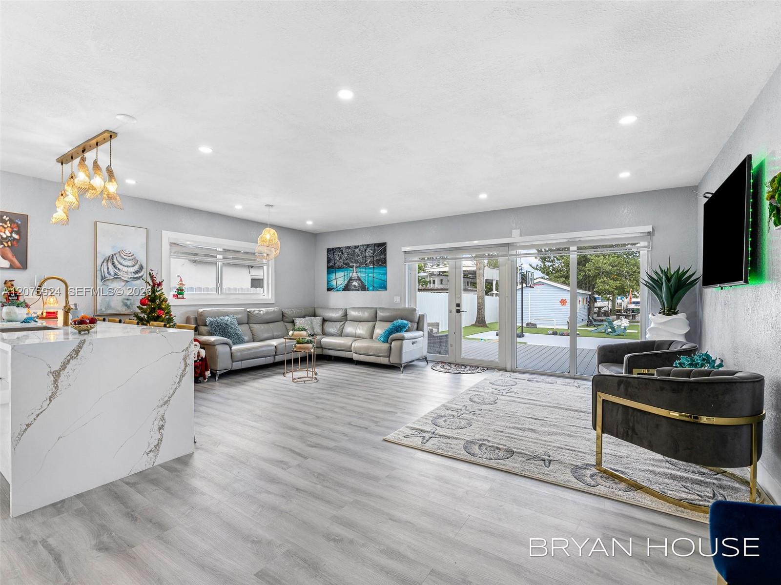 3341 NW 20th Street