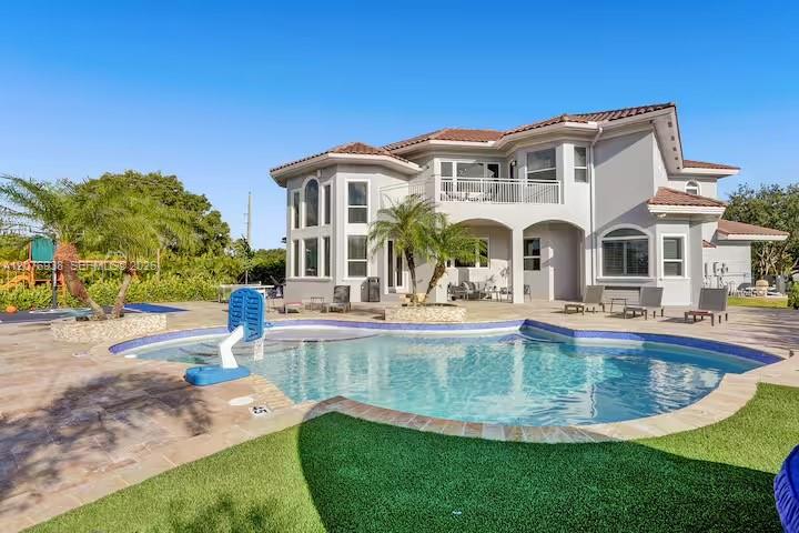 11203 NW 9th Street