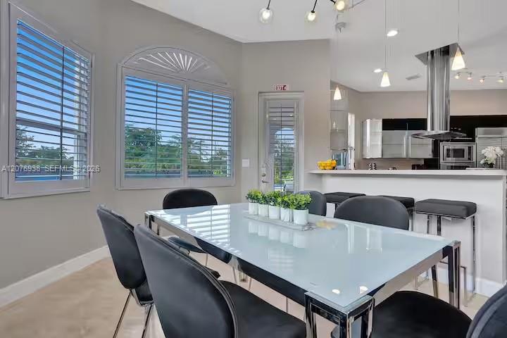 11203 NW 9th Street