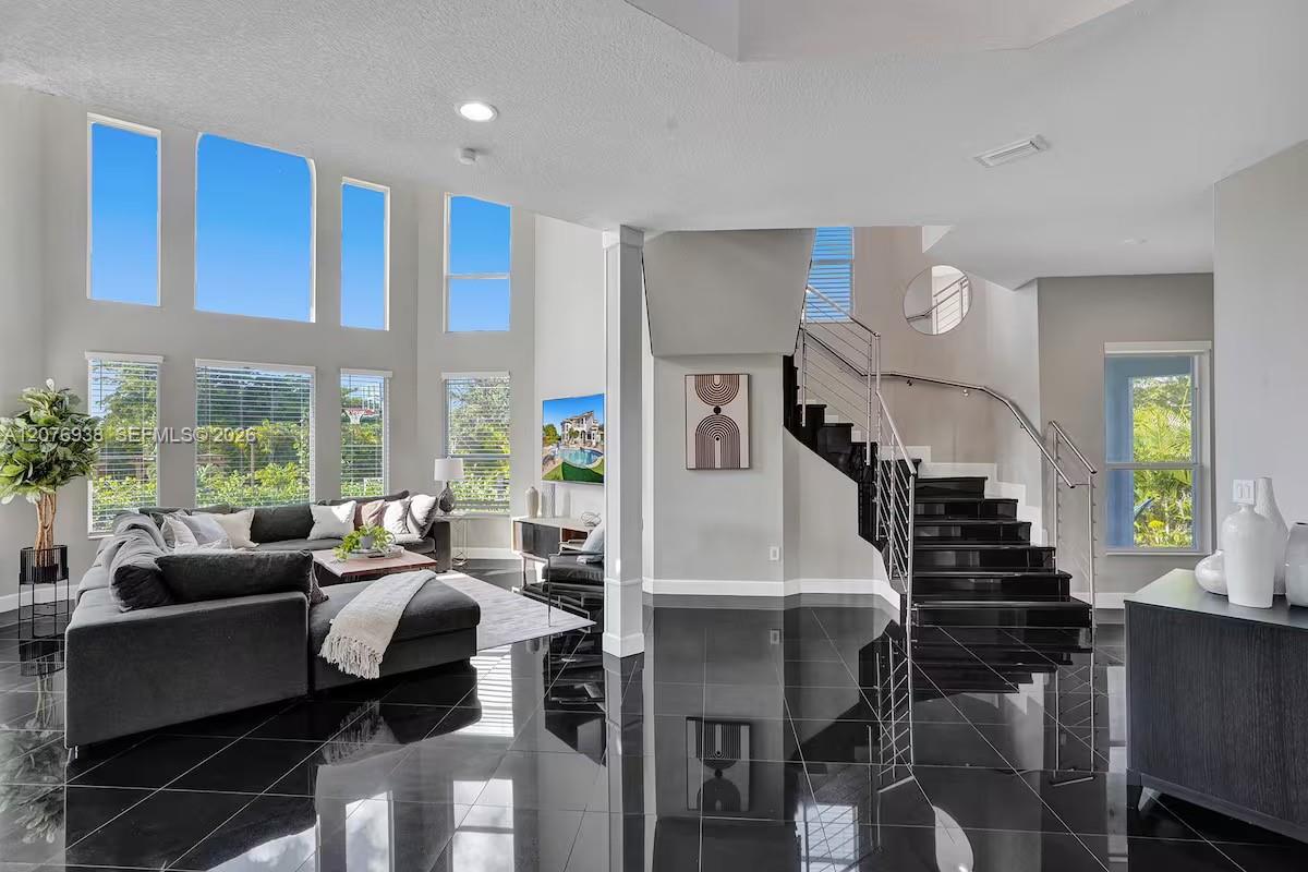 11203 NW 9th Street