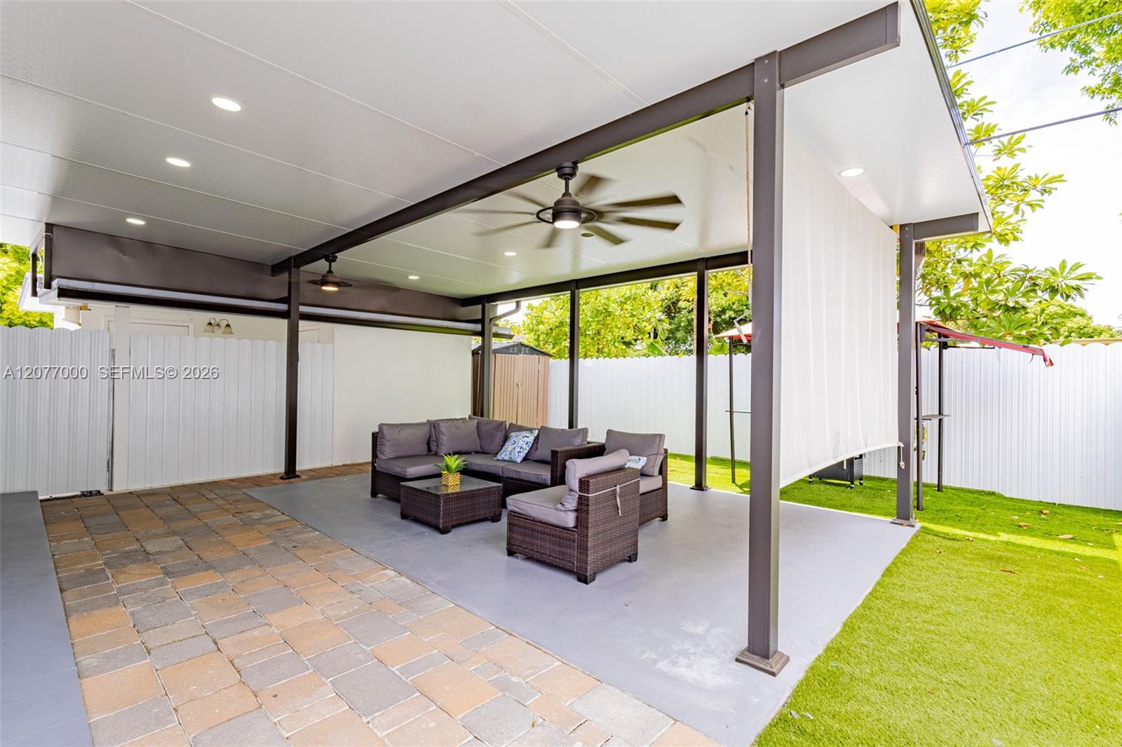 350 W 16th Street