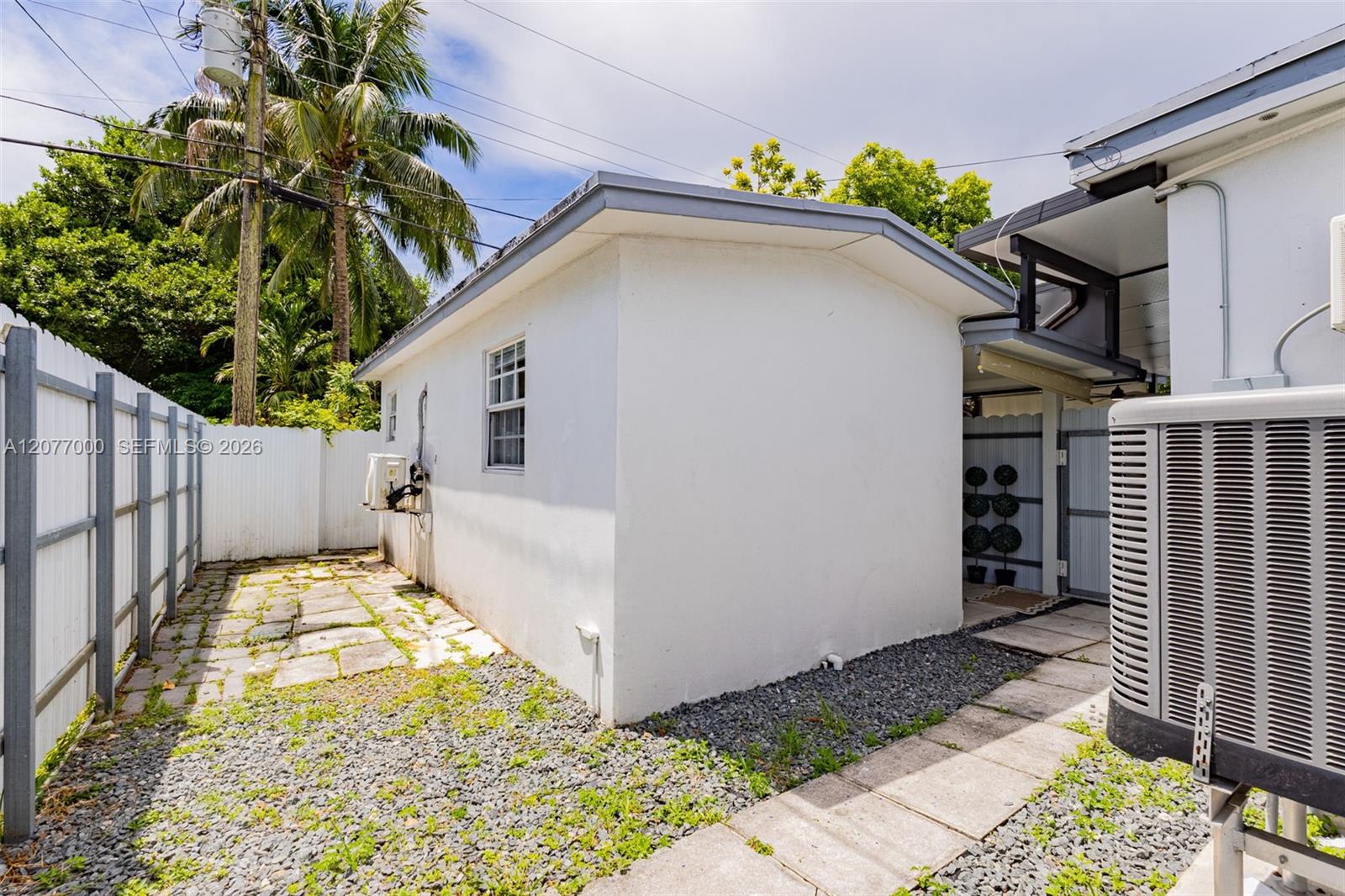 350 W 16th Street