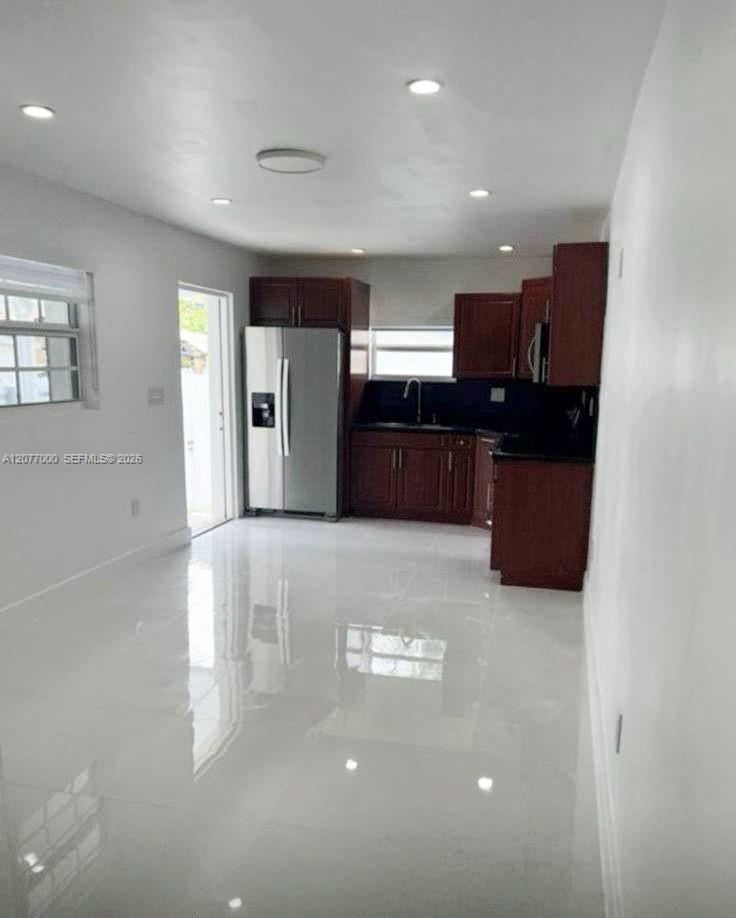 350 W 16th Street