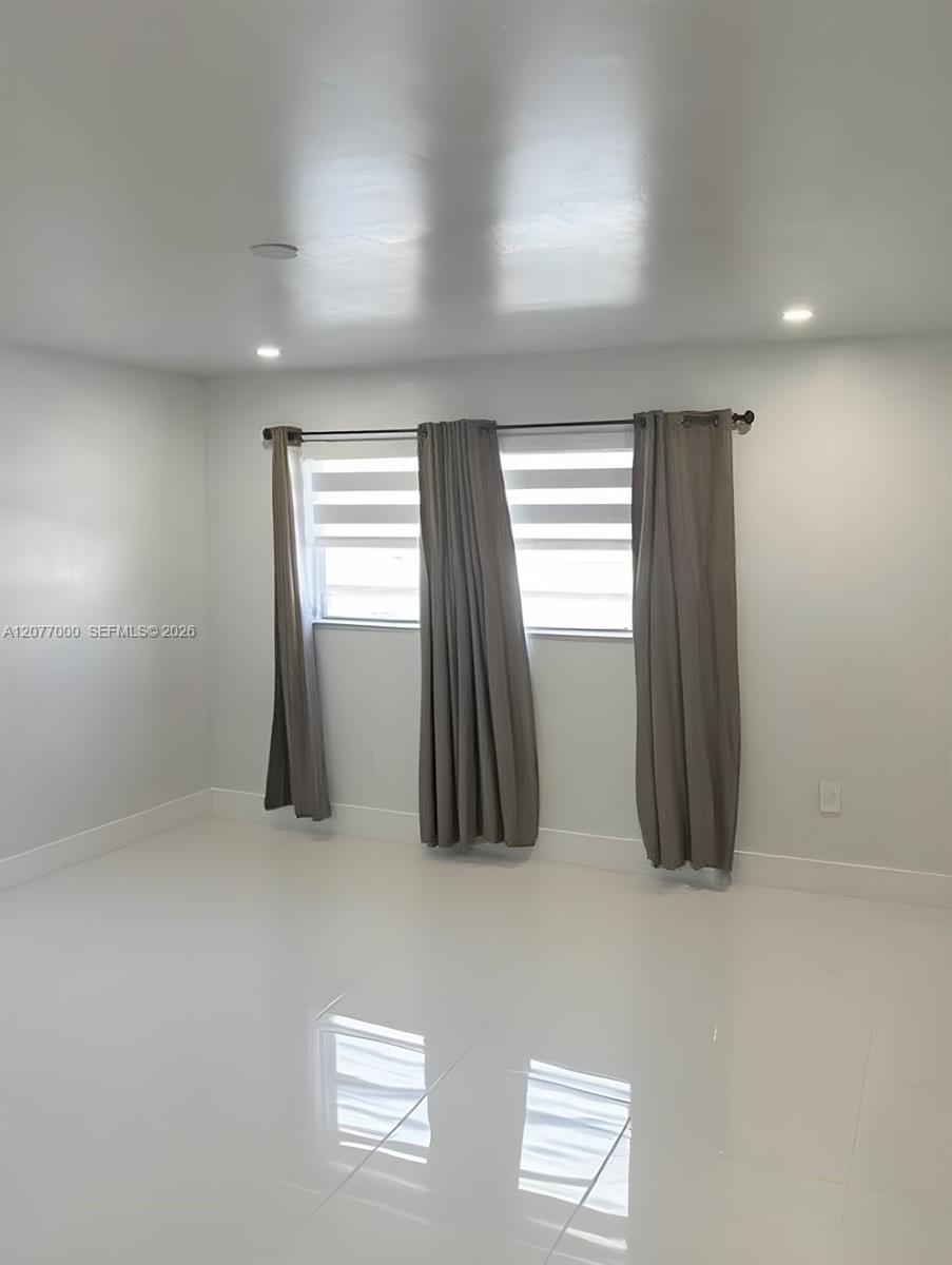 350 W 16th Street