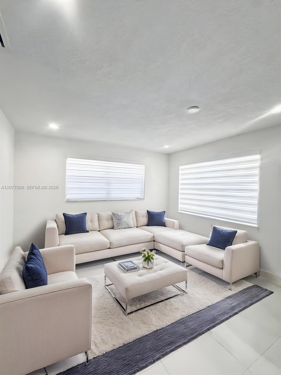 350 W 16th Street