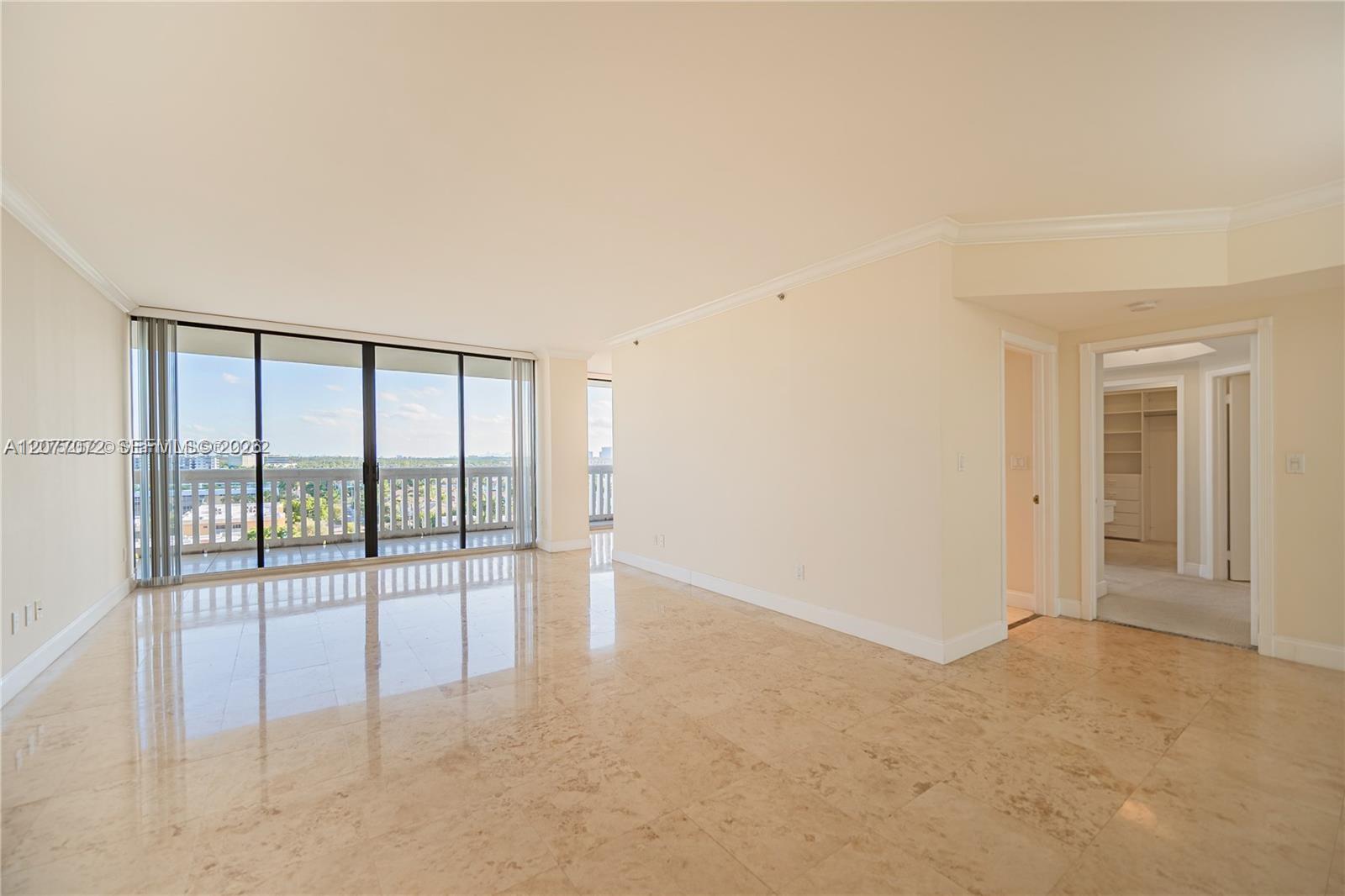 2000 Island Boulevard