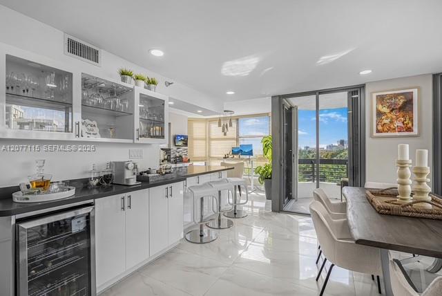 3500 Mystic Pointe Drive