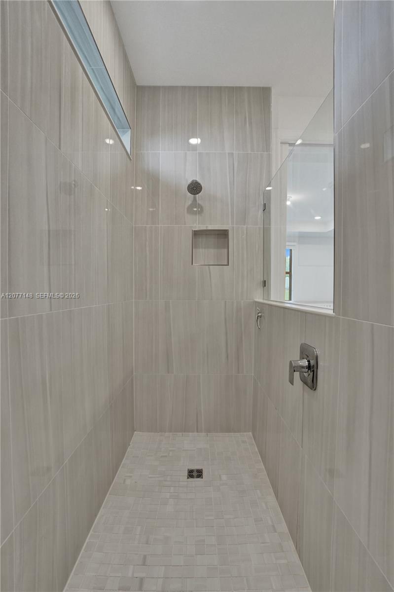2357 Rollingwood Court
