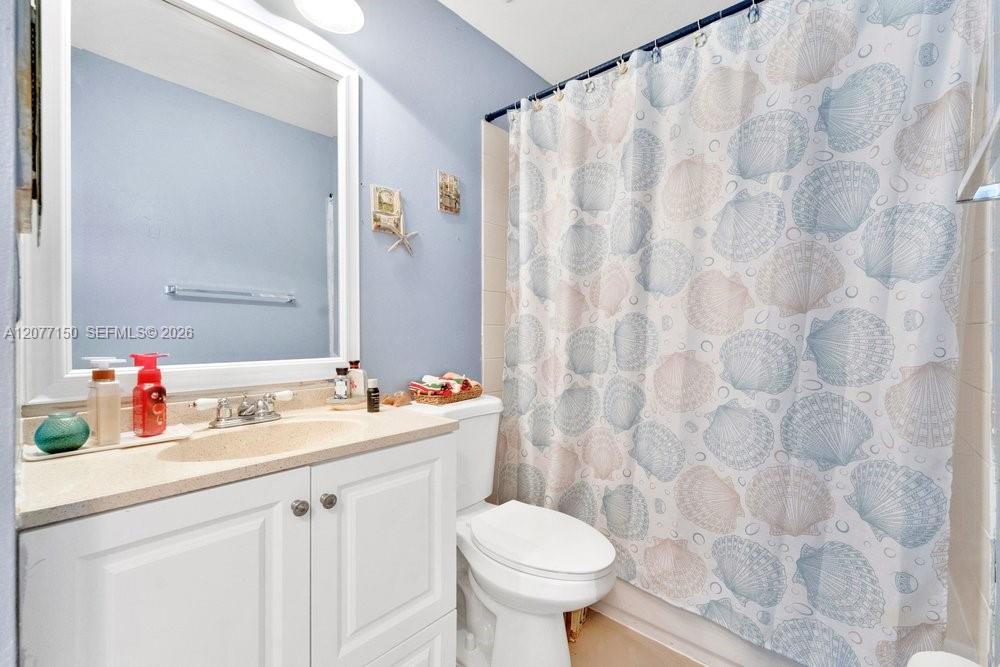 8021 SW 158th Place
