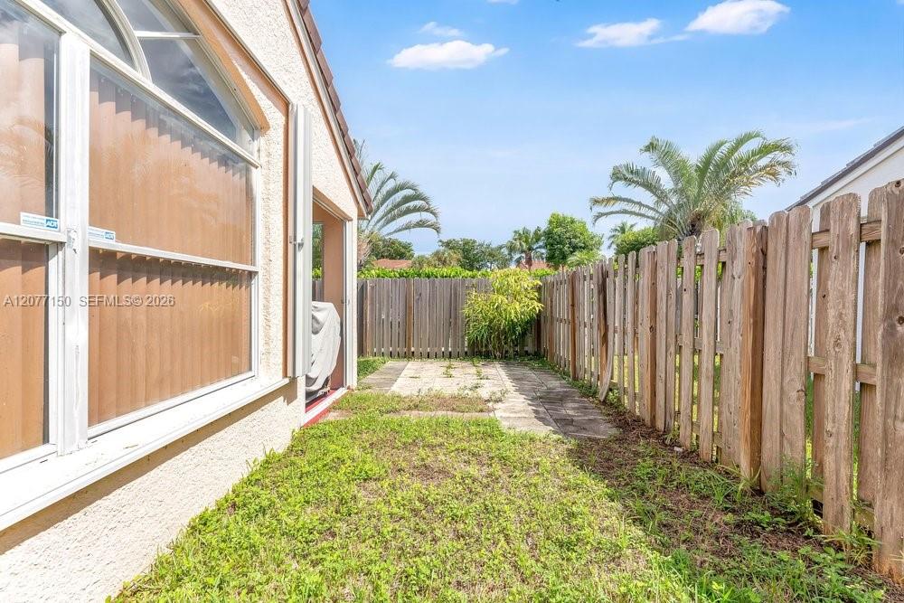 8021 SW 158th Place