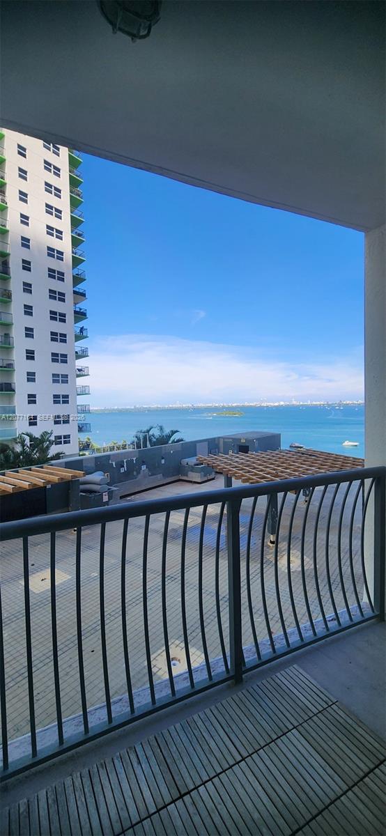 1750 N Bayshore Drive