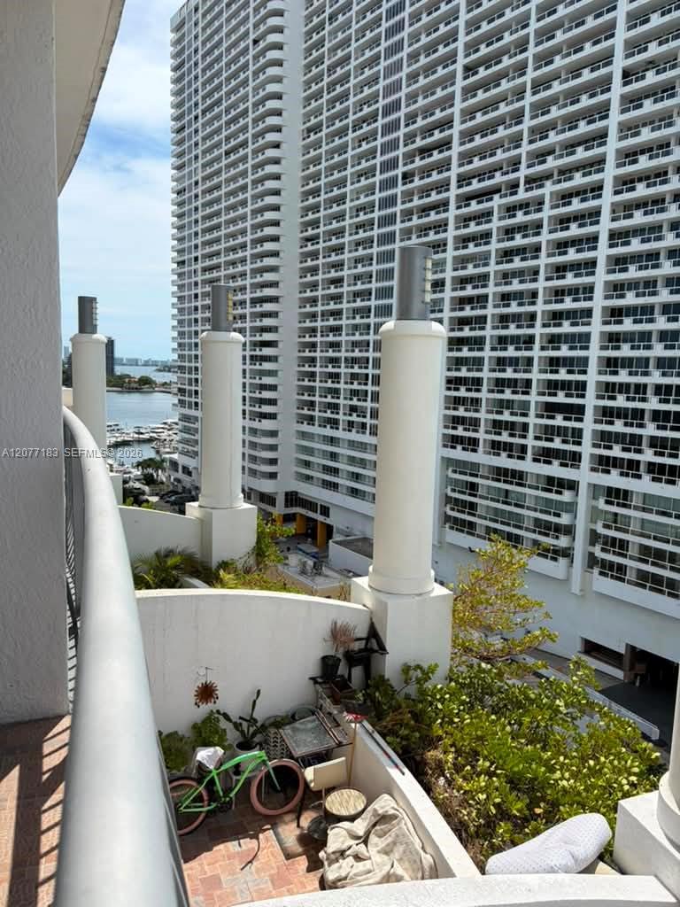 1750 N Bayshore Drive