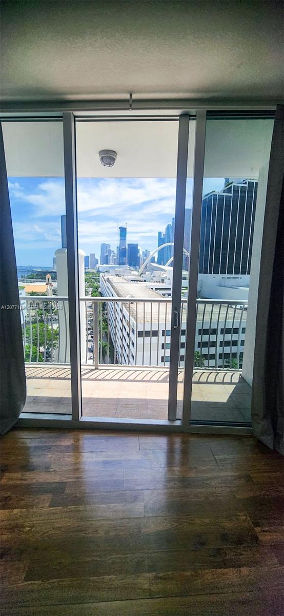 1750 N Bayshore Drive