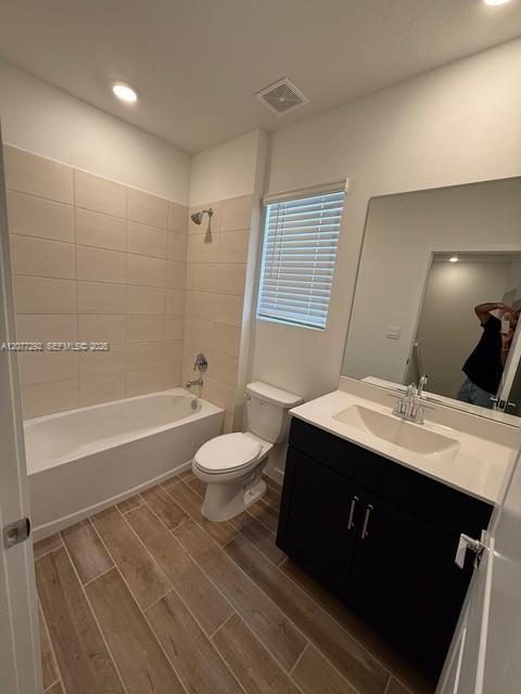 142 NE 14th Terrace