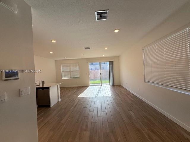 142 NE 14th Terrace