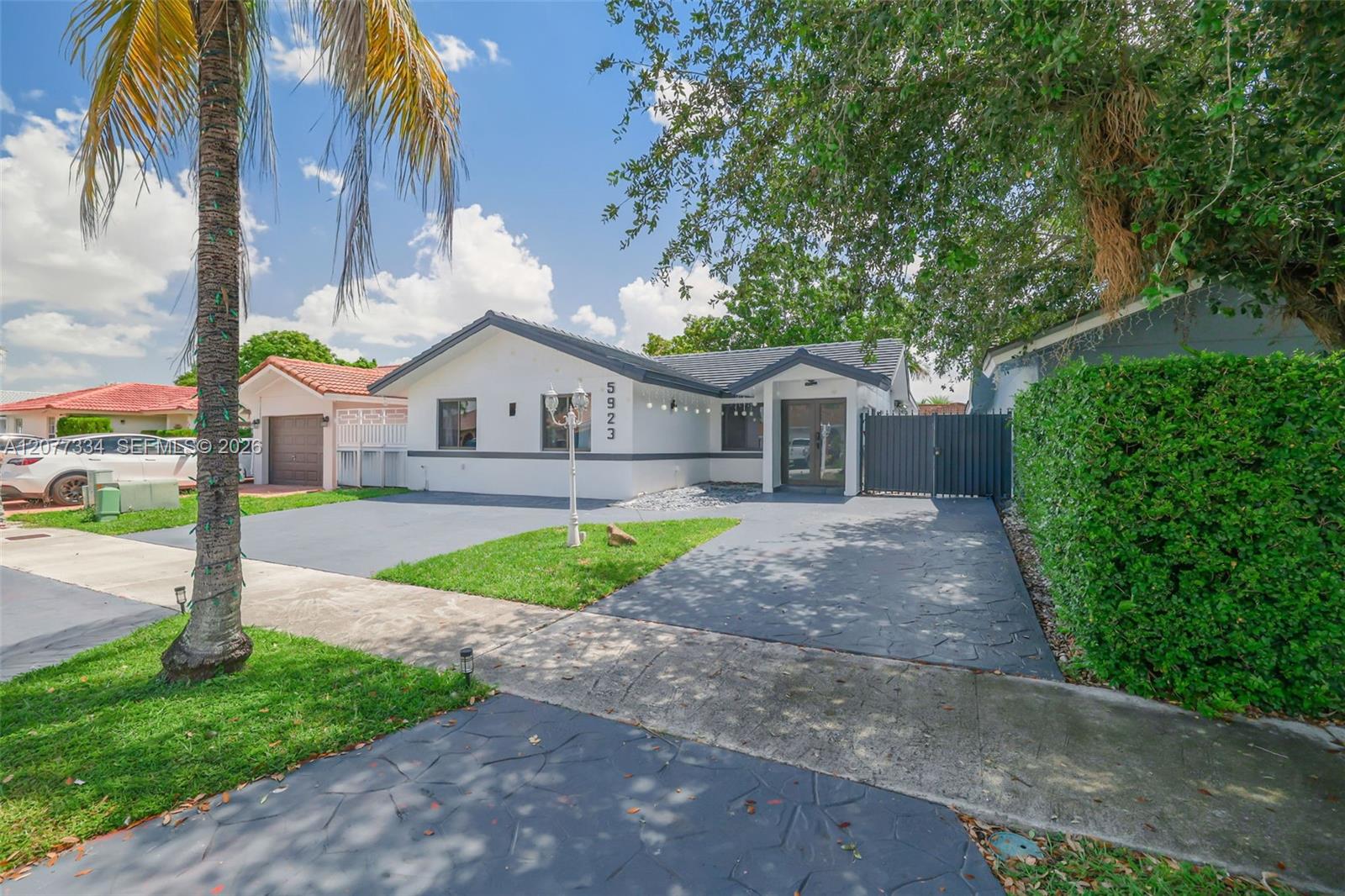5923 SW 147th Place