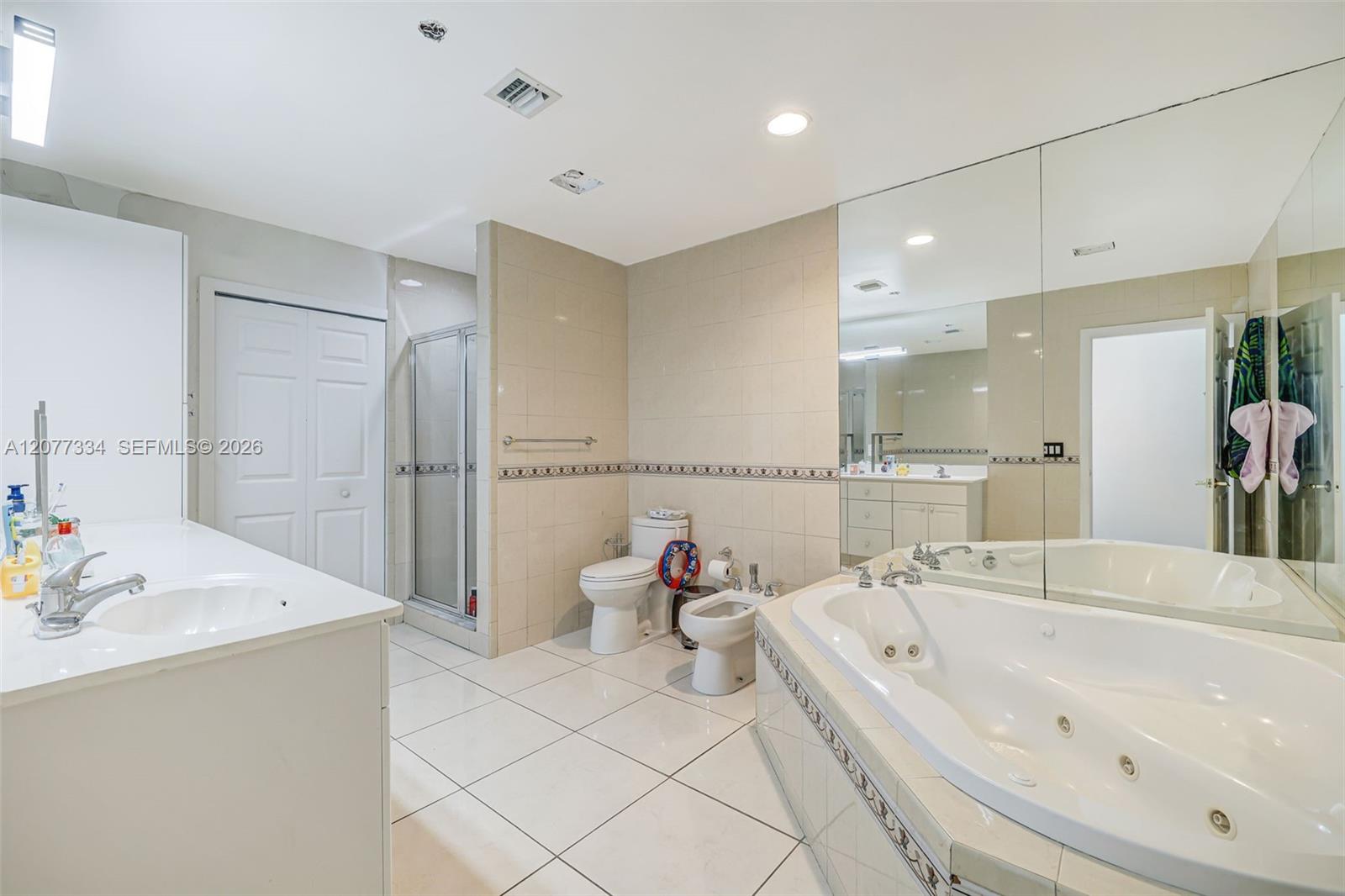 5923 SW 147th Place