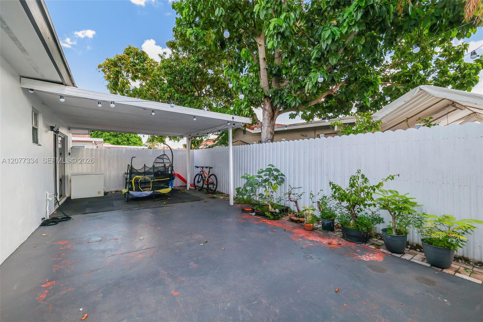 5923 SW 147th Place