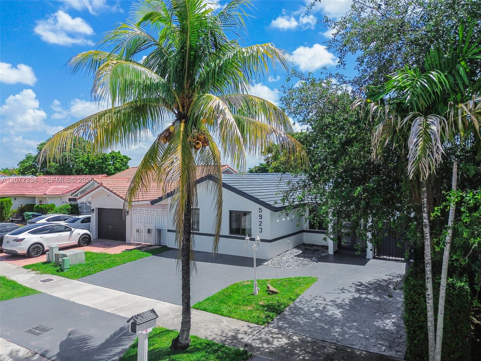 5923 SW 147th Place