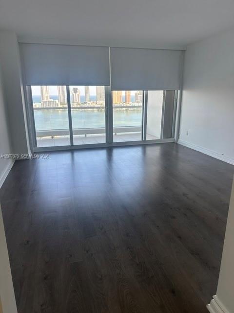 7000 Island Boulevard