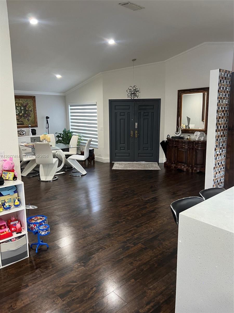 5861 SW 149th Court