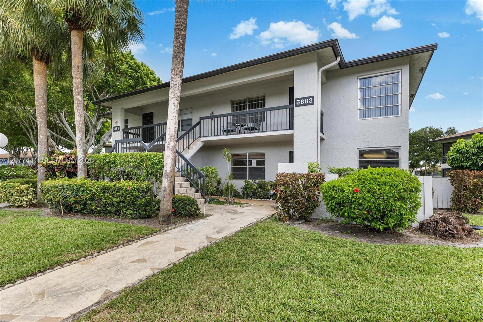 5883 Sugar Palm Court