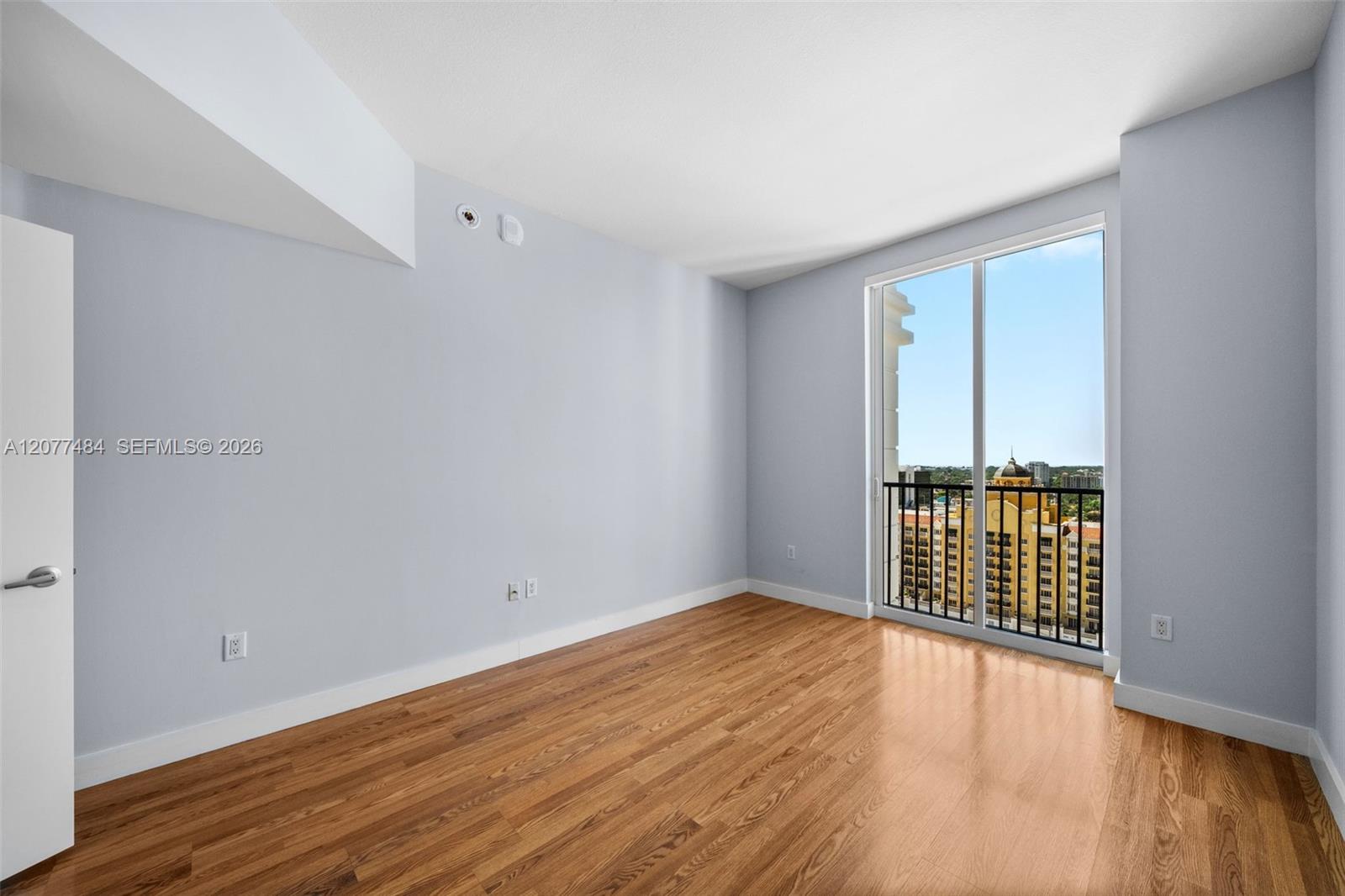 10 Aragon Avenue