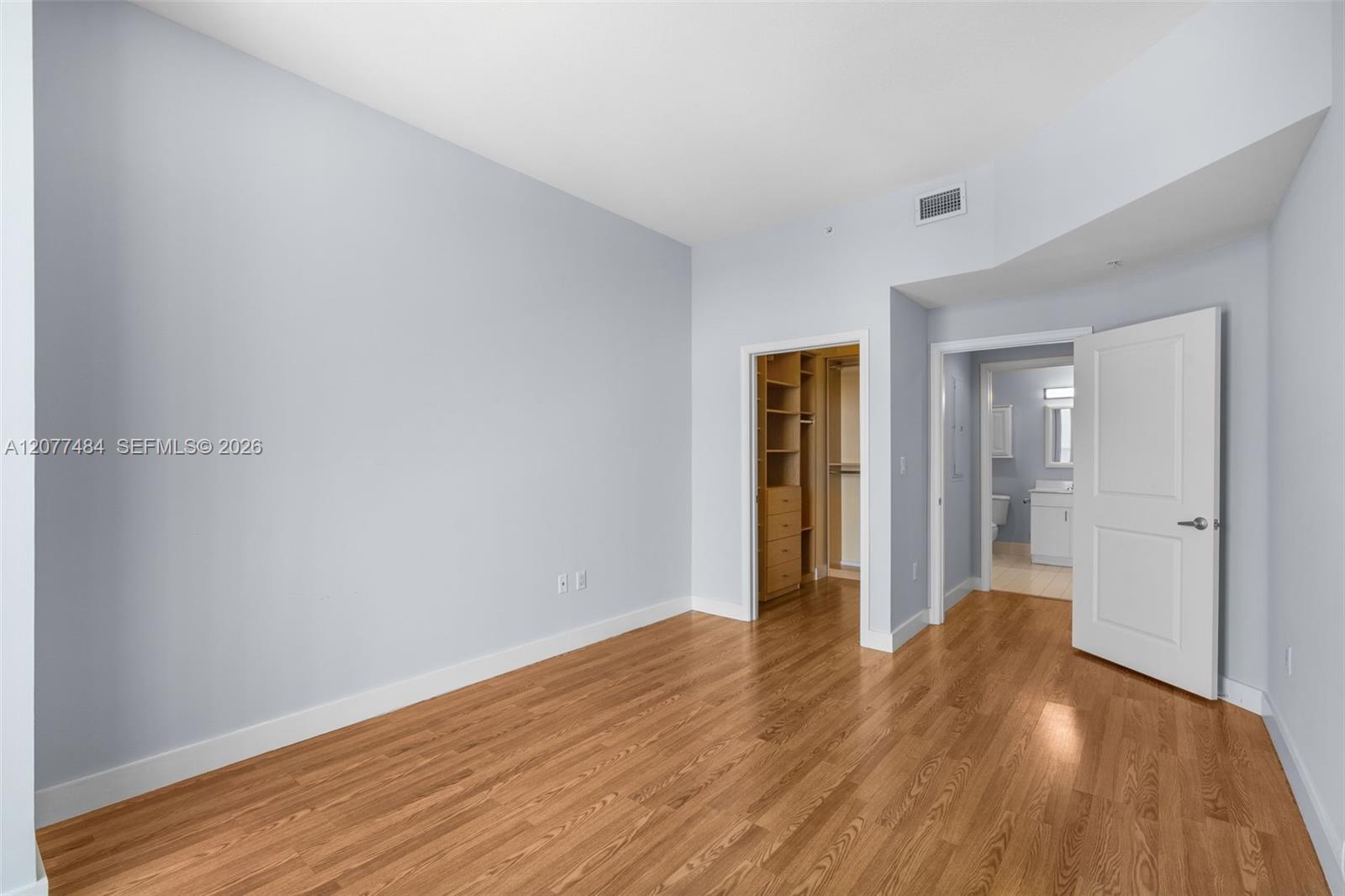 10 Aragon Avenue