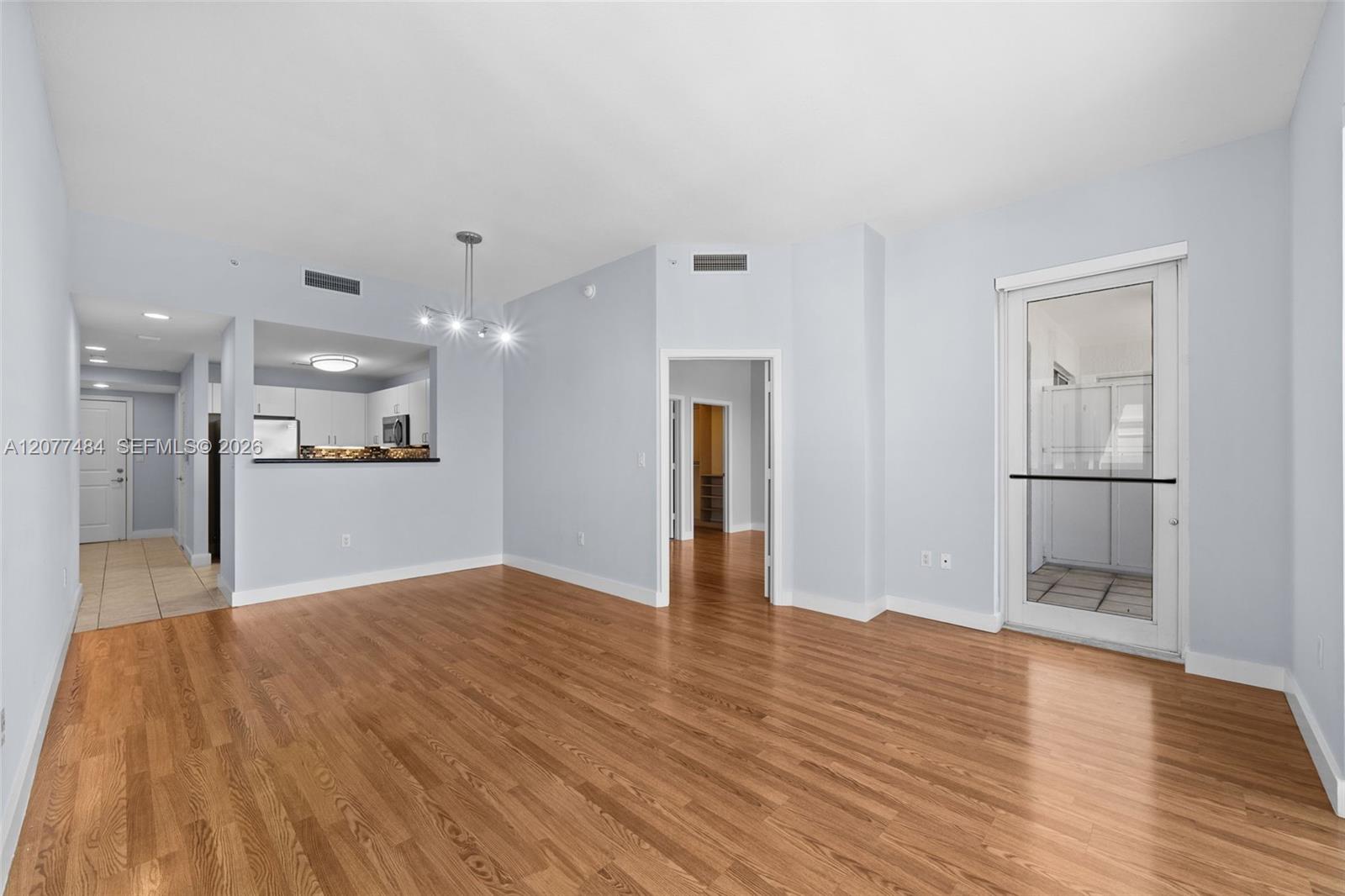 10 Aragon Avenue