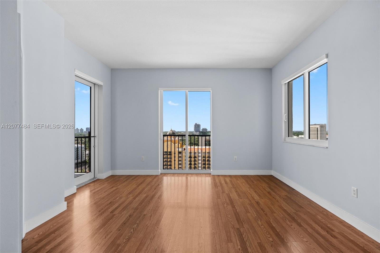 10 Aragon Avenue