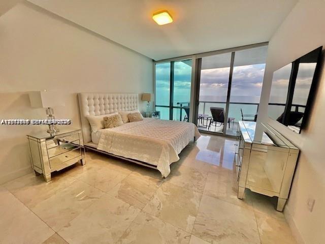 17121 Collins Avenue
