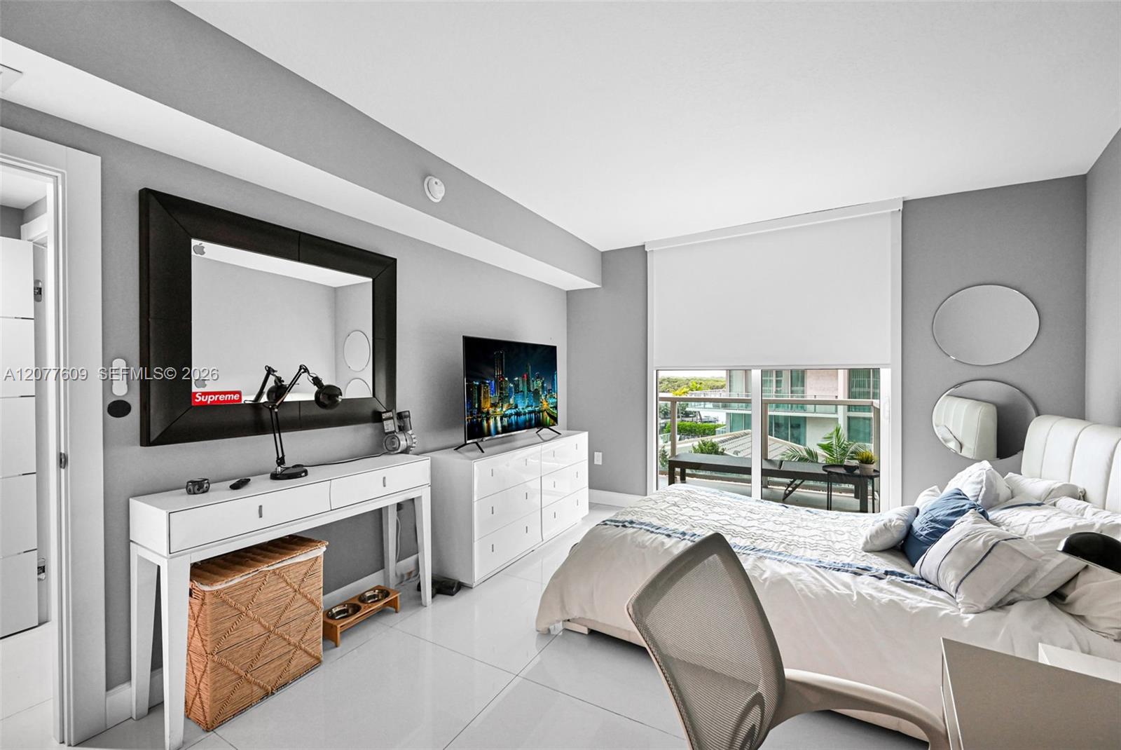 250 Sunny Isles Boulevard