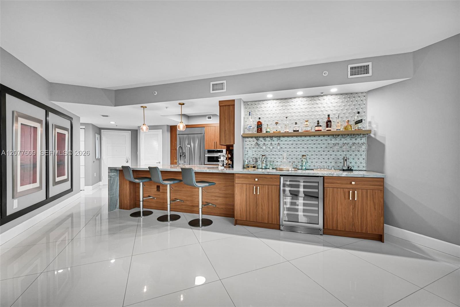 250 Sunny Isles Boulevard
