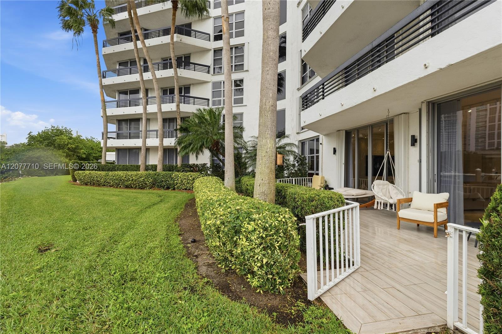 3500 Mystic Pointe Drive