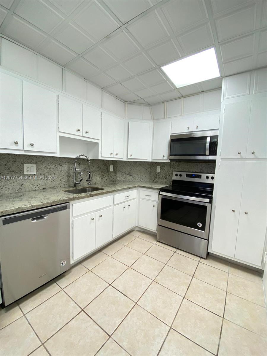 500 Bayview Drive