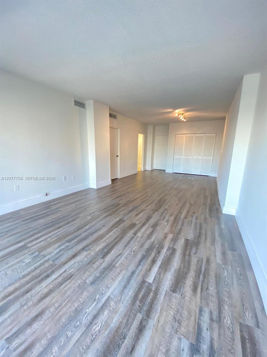 500 Bayview Drive