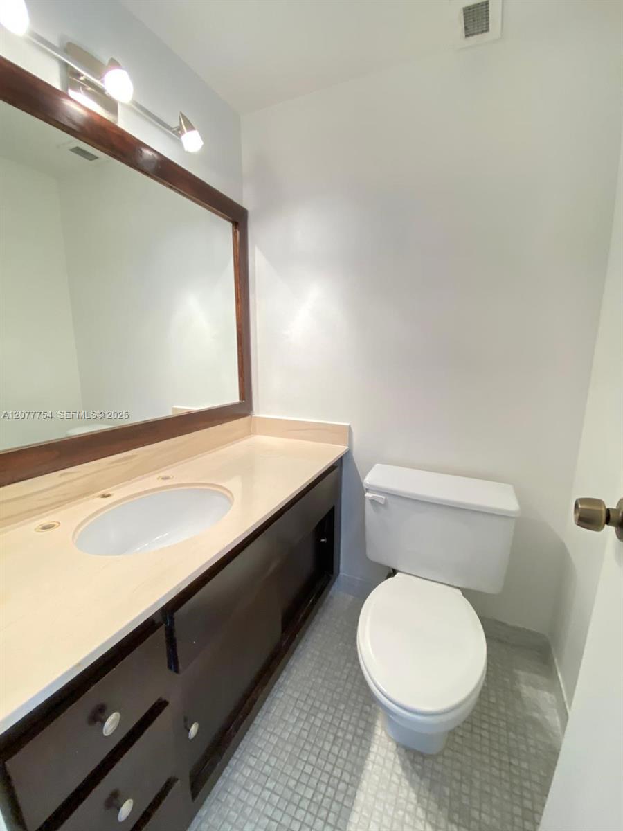 500 Bayview Drive